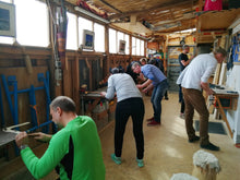 Lade das Bild in den Galerie-Viewer, OKTOBER - Bumerang-Workshop
